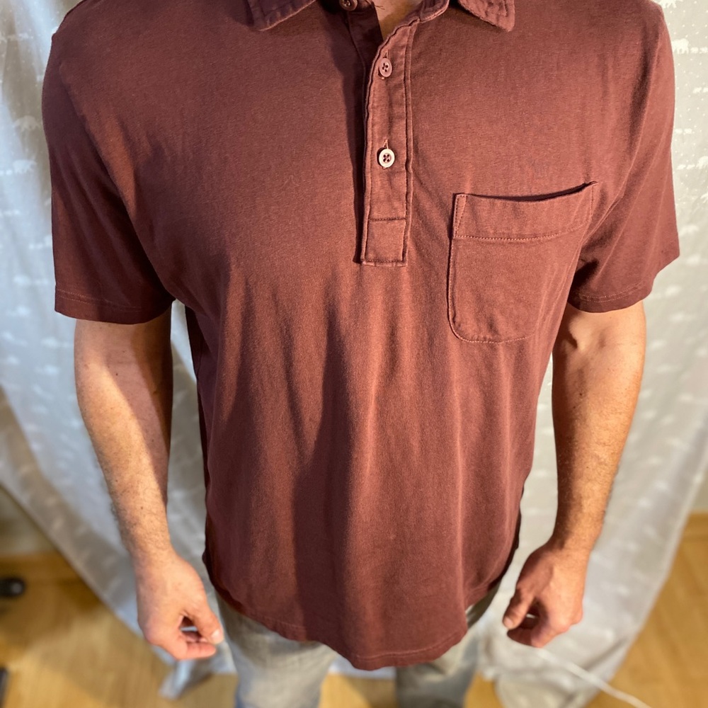 Polos - Picture 3 of 9